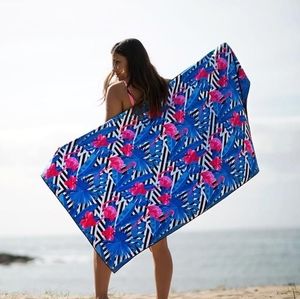 Rapid drying beach towel
